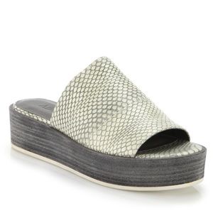Vince Saskia 2 Embossed Platform Slide